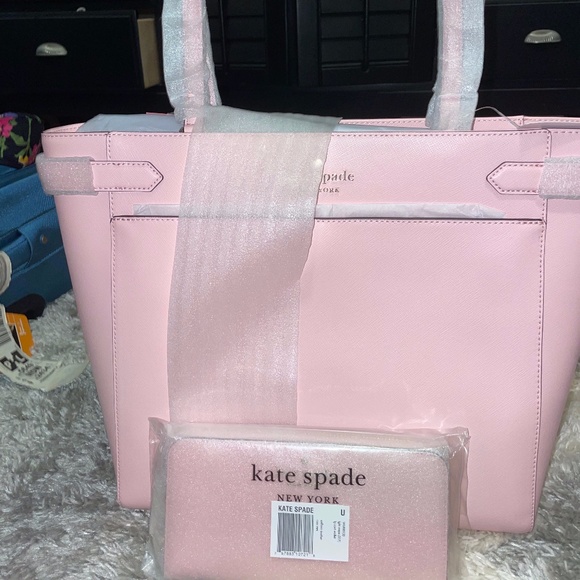 kate spade Handbags - BRAND NEW Kate Spade Tote/Laptop Bag and Wallet set - light crepe